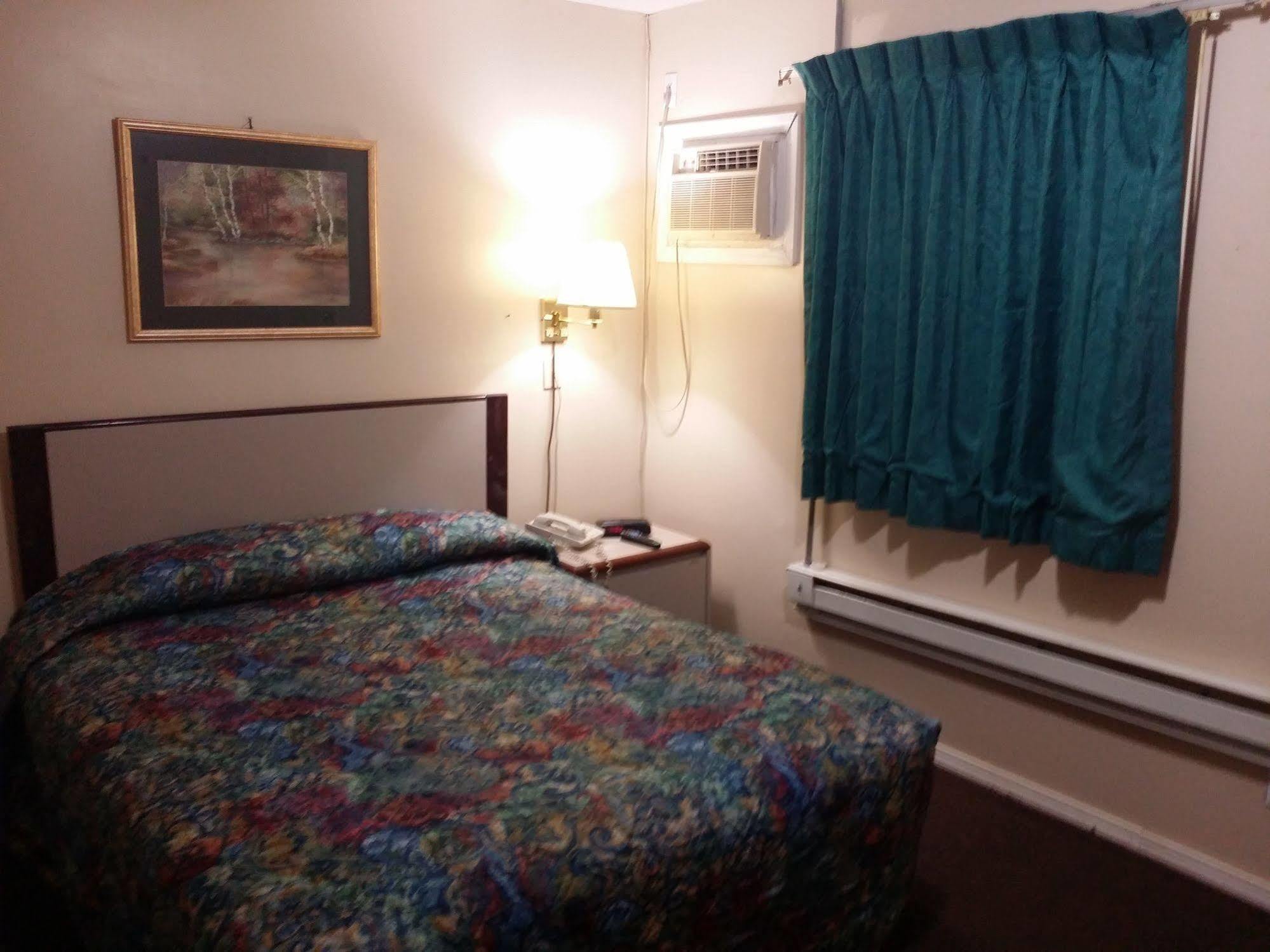 Rosemount Motel Бедфорд Экстерьер фото
