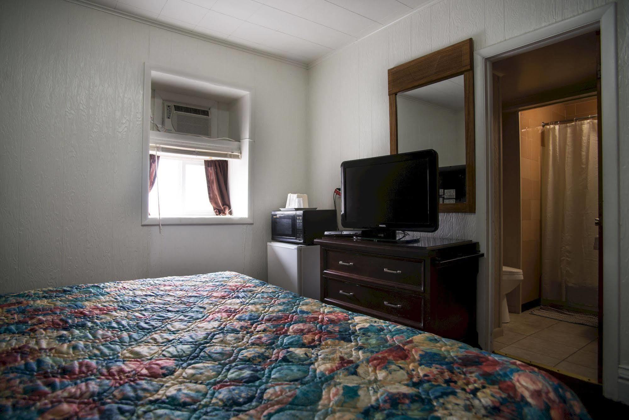 Rosemount Motel Бедфорд Экстерьер фото