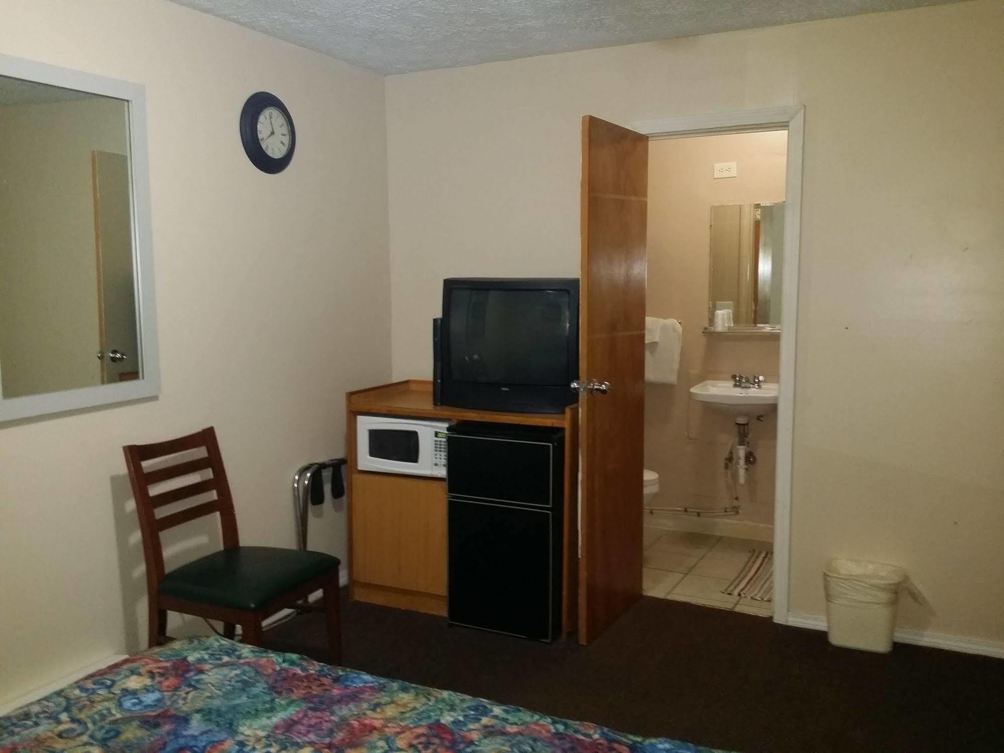Rosemount Motel Бедфорд Экстерьер фото