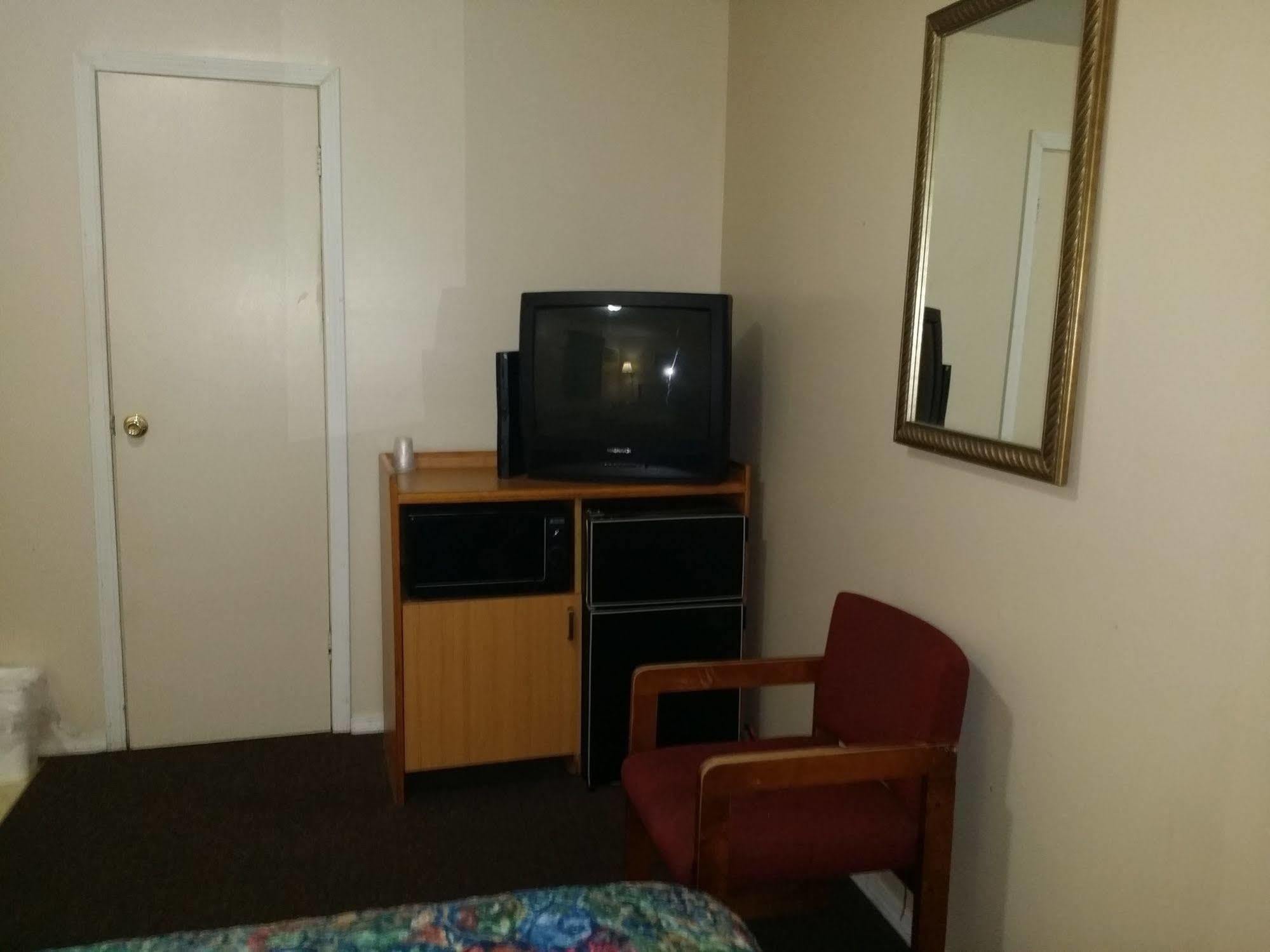 Rosemount Motel Бедфорд Экстерьер фото