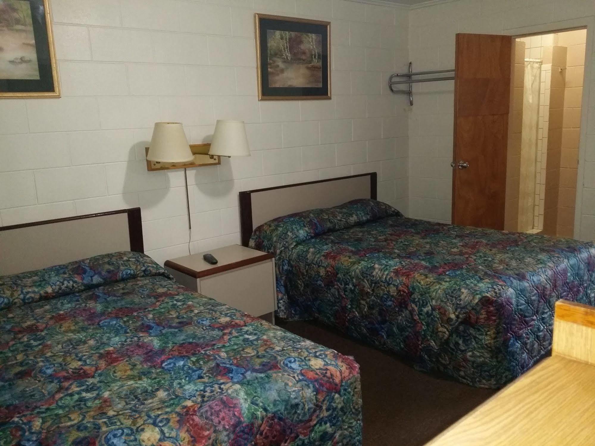 Rosemount Motel Бедфорд Экстерьер фото
